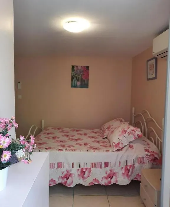 Chambre Leucate Village-1
